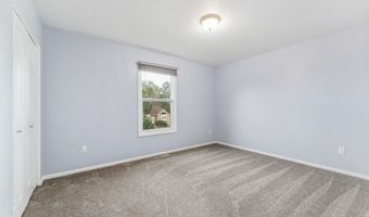 5225 SUNSET Dr, Cheyenne, WY 82009