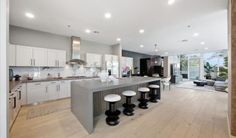 4575 Dean Martin Dr 307, Las Vegas, NV 89103