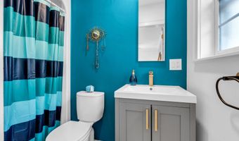 109 Capstan Ave, Beachwood, NJ 08722
