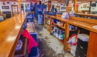 52 Main St, Barwick, GA 31720