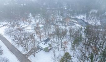 1677 Cree Dr, Arkdale, WI 54613