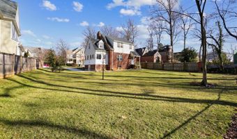 8908 GRANT St, Bethesda, MD 20817