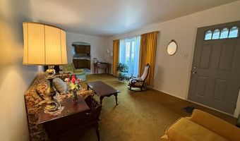 8075 Loop Rd, Alexandria, PA 16611