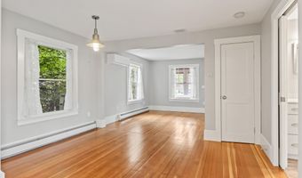 7 John St, Belfast, ME 04915