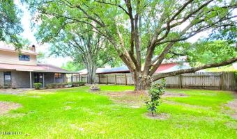 2714 English Dr, Ocean Springs, MS 39564