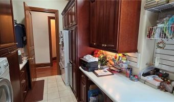 918 Oak Dr, Woodstock, GA 30189