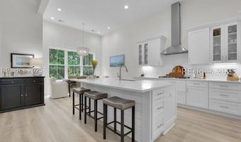 6 Meridian Point Dr, Bluffton, SC 29910