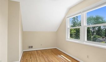 517 S Scott St, Adrian, MI 49221