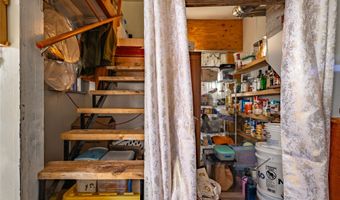 332 2nd Ave S, Belt, MT 59412