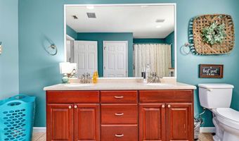 176 Jule St, Apalachicola, FL 32320