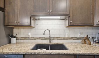 3758 N WAYSIDE Ln, Appleton, WI 54913