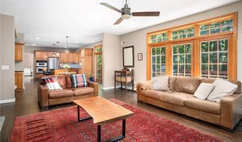 4 Stonecarry Way, East Greenwich, RI 02818
