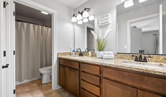 1224 SE Birch Ln, Ankeny, IA 50021