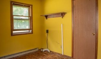 11 Melissa Ct, Albany, NY 12205