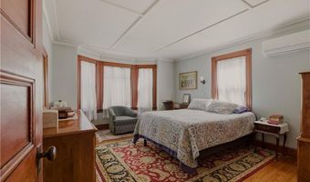 24 Thurston Ave, Newport, RI 02840