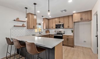 802 E NAVAJO Ave, Apache Junction, AZ 85119