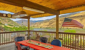 31018 Snake River Rd, Asotin, WA 99402