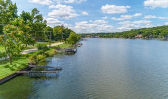 723 N River Rd, Algonquin, IL 60102