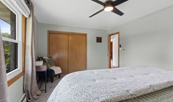 325 W GREENFIELD Ave, Algoma, WI 54201