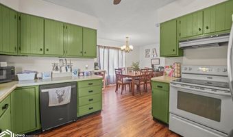 714 2nd Ave, Ackley, IA 50601