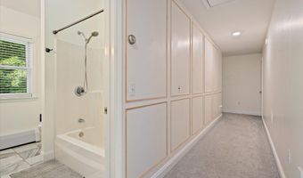 54 Trillium Trl, Bangor, ME 04401