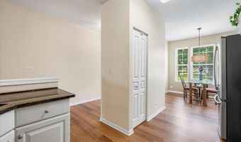 2835 Waterfront Ave, Algonquin, IL 60102
