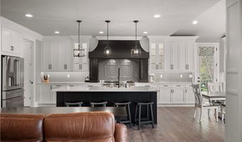 131 Woodford Dr, Adams Twp., PA 16033