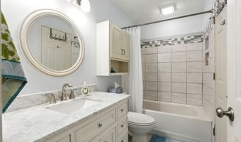 100 Ln 325 Lake James Ln B2, Angola, IN 46703