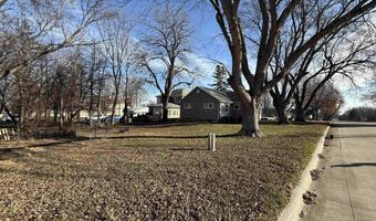 802 7th Ave, Alton, IA 51003