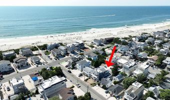 214 Iroquois Ave, Beach Haven, NJ 08008
