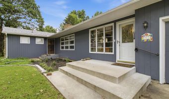 912 W Pleasant St, Aurora, MO 65605