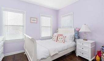845 Main St, East Greenwich, RI 02818