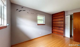 45 Elaine Dr, Ansonia, CT 06401