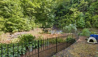 192 Kaiulani Ln, Andrews, NC 28901