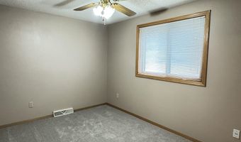 922 Elk Ave, Adams, WI 53910