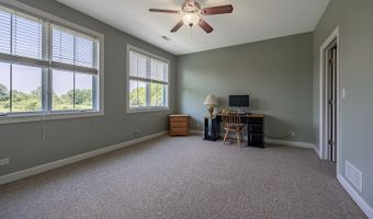 660 Birch Hollow Dr, Antioch, IL 60002