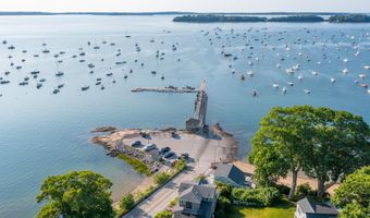 309 Foreside Rd, Falmouth, ME 04105