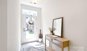 453 Spearfield Ln, Charlotte, NC 28205