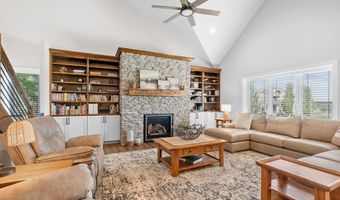 114 Tradition Dr, Polk City, IA 50226