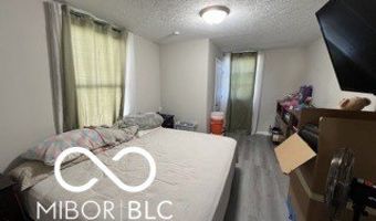 120 W 5th St, Anderson, IN 46016