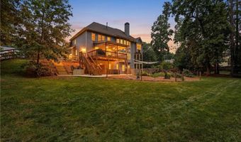 127 Laurel Ridge Dr, Alpharetta, GA 30004