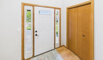985 Waters Edge Cir, Avon, MN 56310