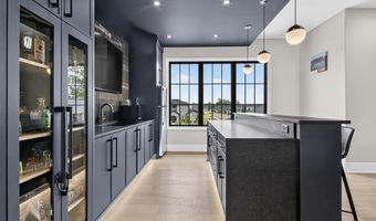 7346 Lake Point Cir, Benton, AR 72019