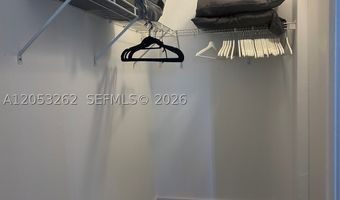 3215 NE 184th St 14406, Aventura, FL 33160