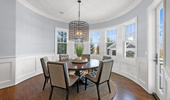 9 Beacon Hill Rd, Atlantic Highlands, NJ 07716
