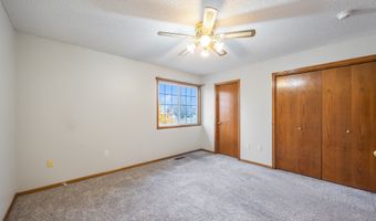 1634 Prairie Cir, Altoona, IA 50009