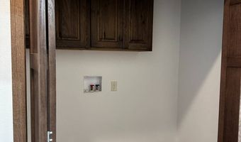 302 S Walnut St, Arnold, NE 69120