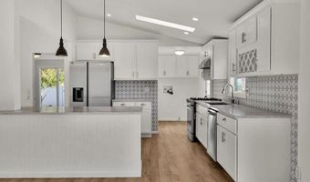 9383-85 W Lilac Rd, Escondido, CA 92026