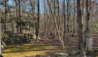 155 Beechwood Trl, Exeter, RI 02822