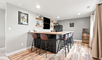 1812 Roebling Rd, Adel, IA 50003